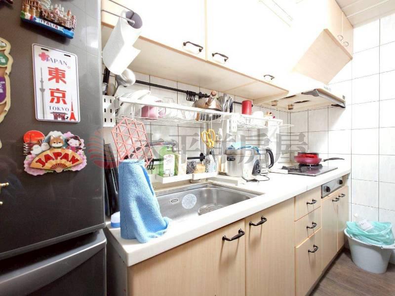 B022-A6捷運稀有景觀時尚,新北市新莊區新北大道七段