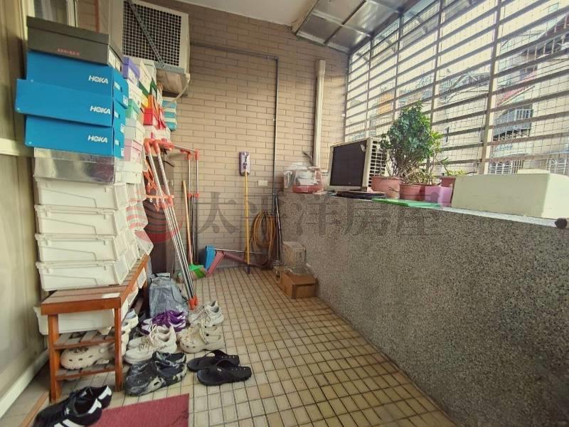 A064-榮富國小邊間大三房,新北市新莊區中信街