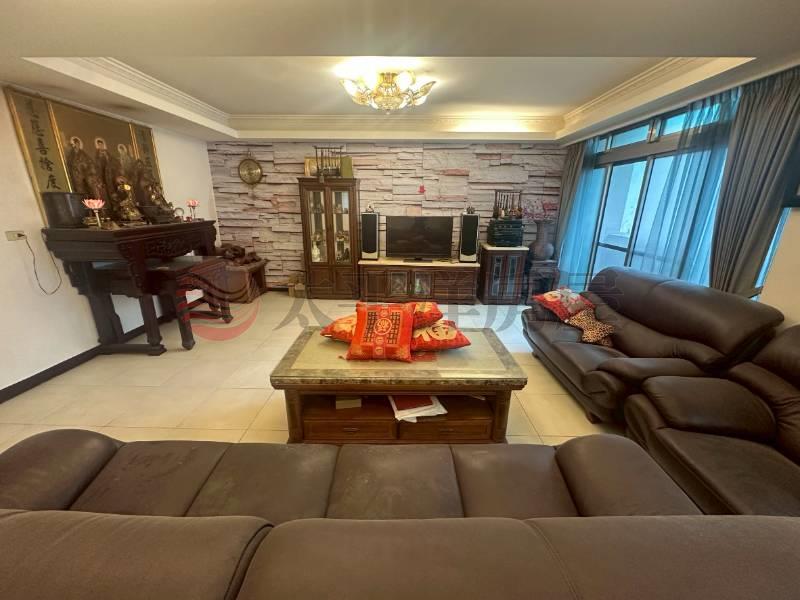 E099-獨家泰山邊間公寓二樓,新北市泰山區民權街