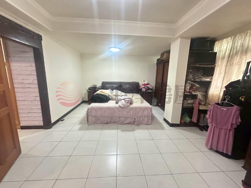 E099-獨家泰山邊間公寓二樓,新北市泰山區民權街