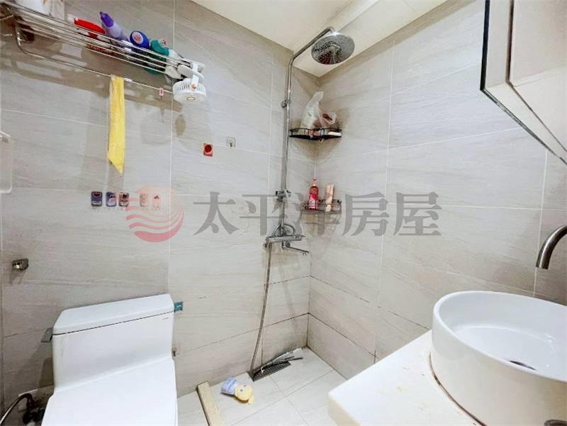 E130榮星花園邊間三樓大四房,台北市中山區民族東路