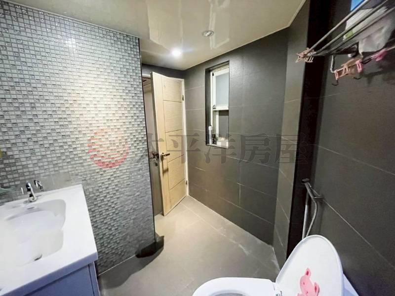 E130榮星花園邊間三樓大四房,台北市中山區民族東路