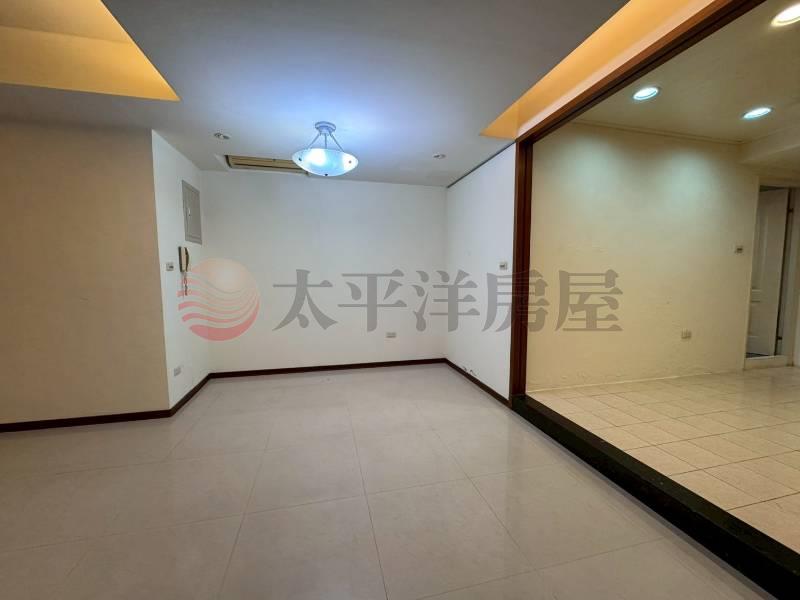 E136捷運景安站溫馨鼎佳佳,新北市中和區保健路