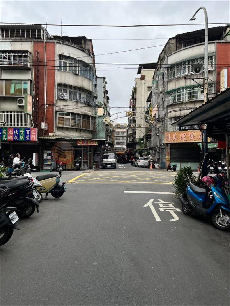 A72中誠4樓加倍屋,新北市新莊區中誠街