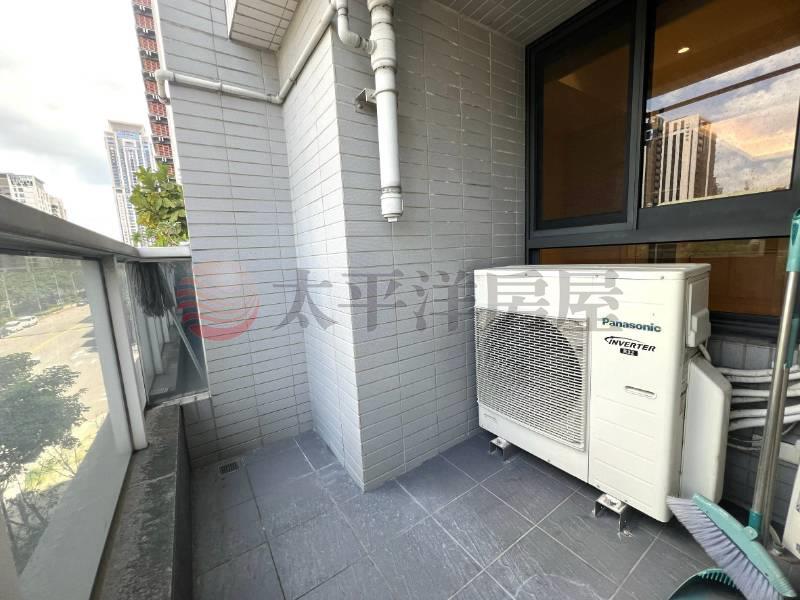 B54副都心成家必看小露臺二房+車位,新北市新莊區中華路三段
