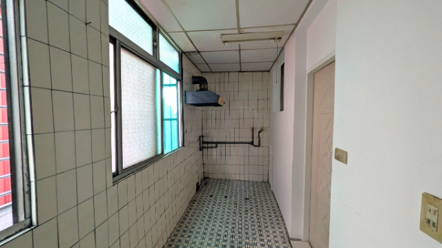 E200永福國小邊間鼎加,新北市三重區力行路二段