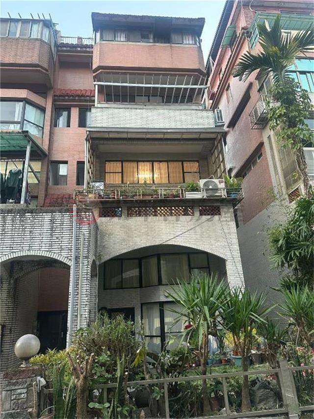 E169玫瑰城樓中樓大空間二樓,新北市新店區吉祥街