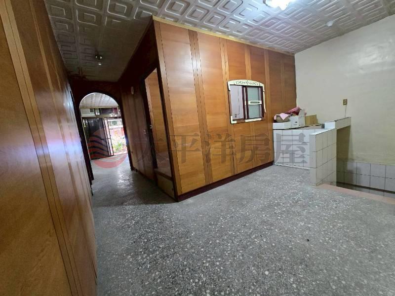 E220一樓.雙層大空間,新北市板橋區忠孝路