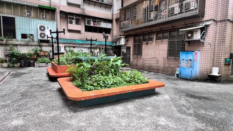 E120滿庭芳 風光明媚 電梯三房（次頂樓）,新北市樹林區俊英街