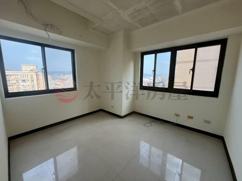 B61東京高樓景觀四房（室）車,新北市新莊區新樹路