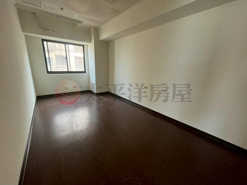 B61東京高樓景觀四房（室）車,新北市新莊區新樹路