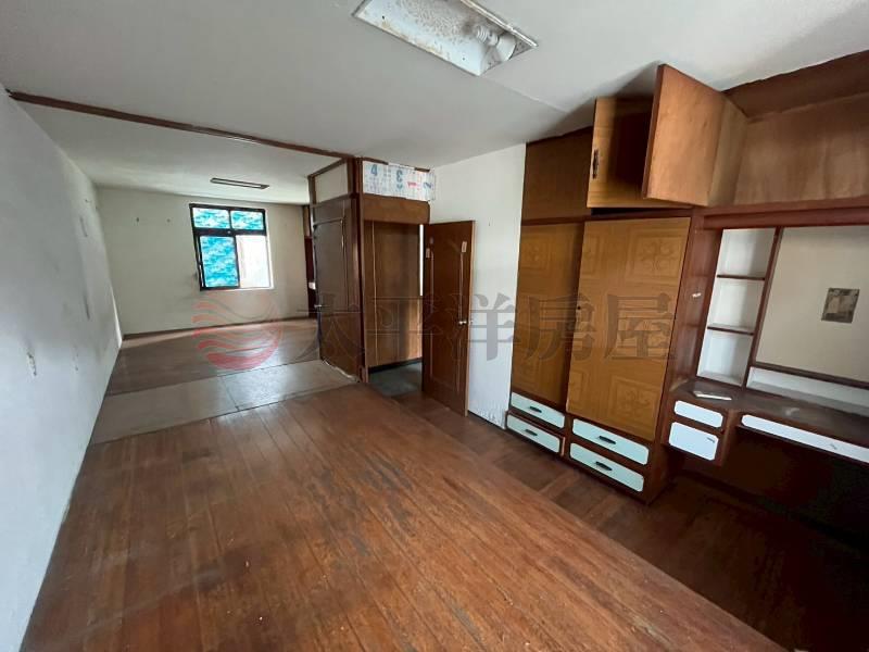 A89忠孝邊間頂加4+5,新北市新莊區忠孝街