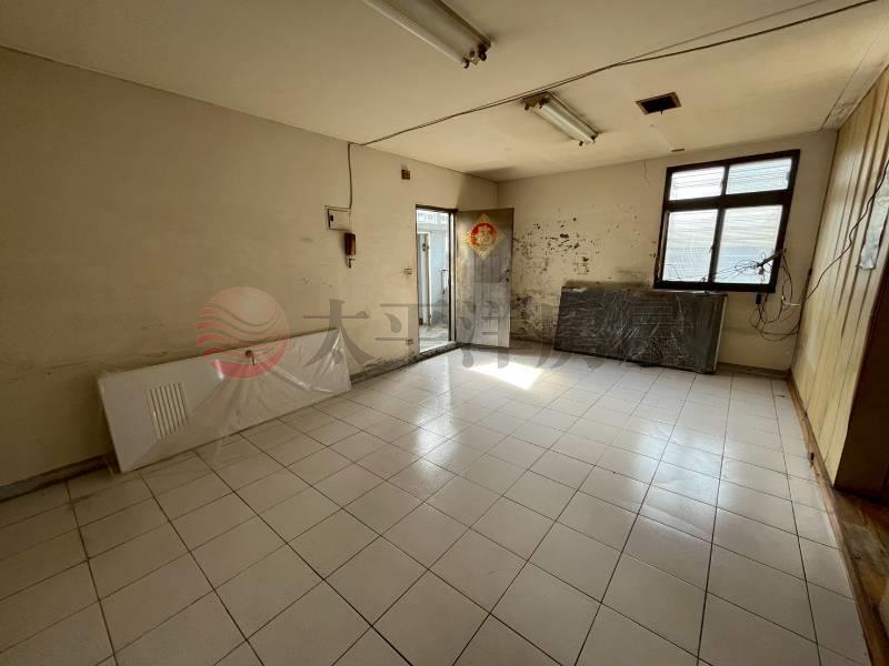 A89忠孝邊間頂加4+5,新北市新莊區忠孝街