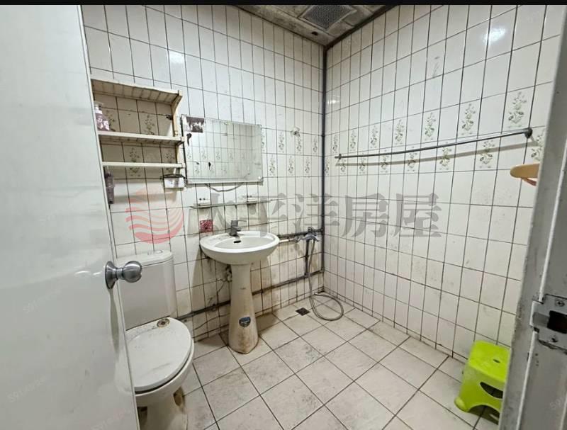 A29中港三街 物超所值 投資自用兩相宜,新北市新莊區中港三街