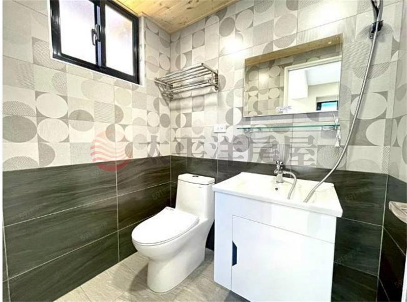 E173榮光紅樹林獨戶華廈3房,新北市樹林區光榮街