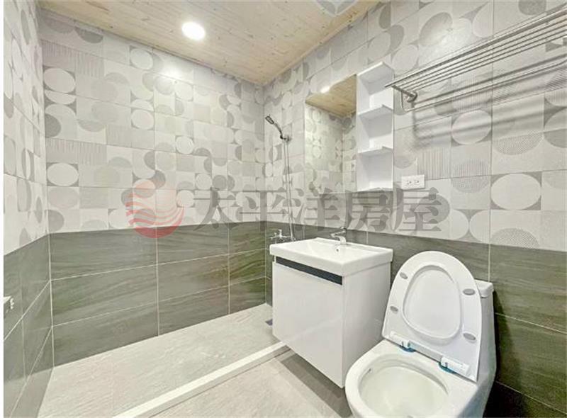 E173榮光紅樹林獨戶華廈3房,新北市樹林區光榮街