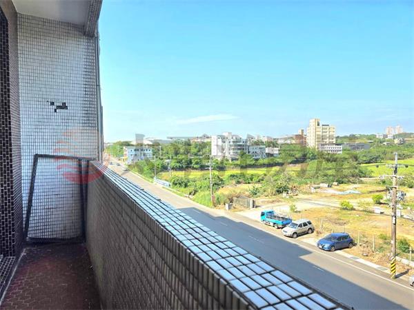 E083-跳樓拍賣低總價美寓,新北市淡水區淡金路四段