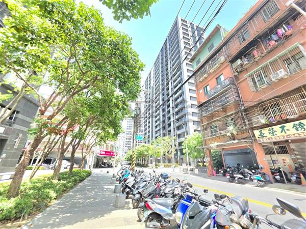 C009-副都心貓貓有約店面,新北市新莊區中港路