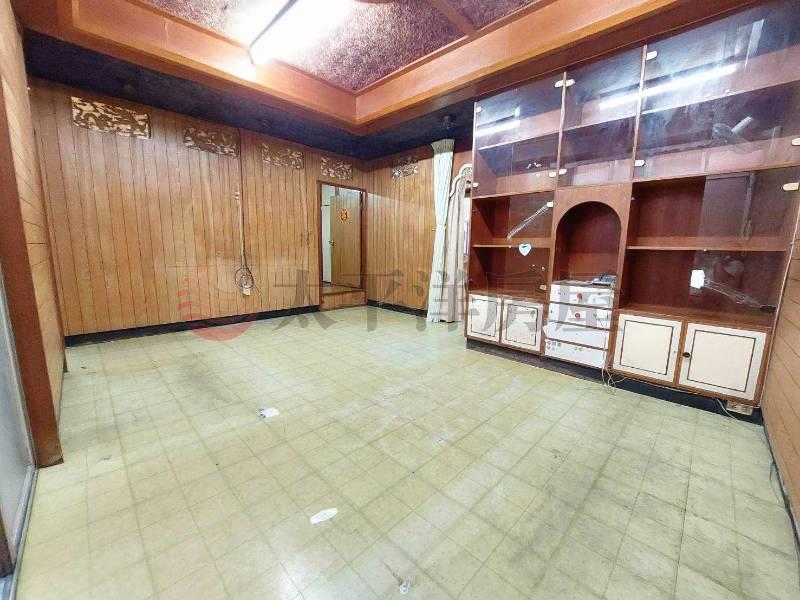 A050-捷運幸福邊間前後陽台3樓,新北市新莊區幸福路