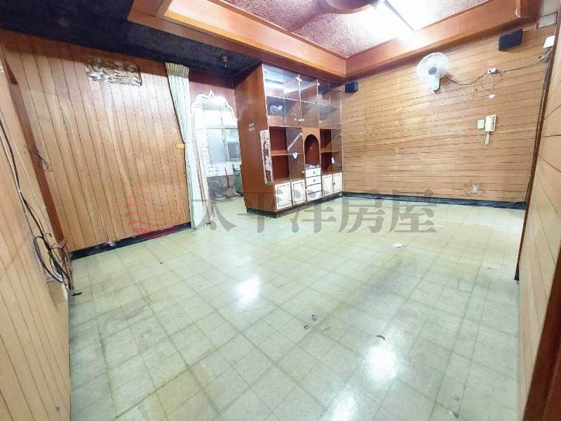 A050-捷運幸福邊間前後陽台3樓,新北市新莊區幸福路