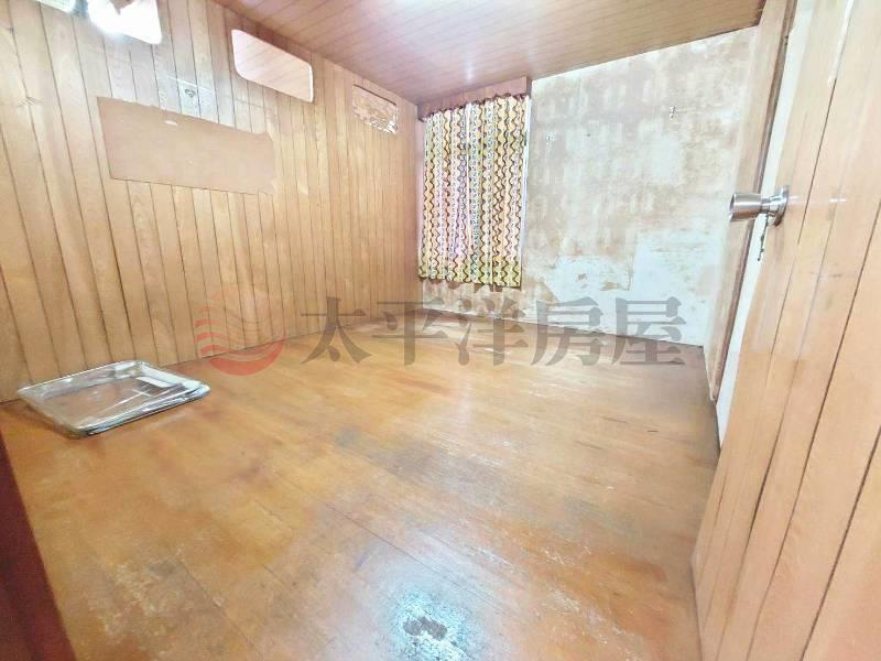A050-捷運幸福邊間前後陽台3樓,新北市新莊區幸福路
