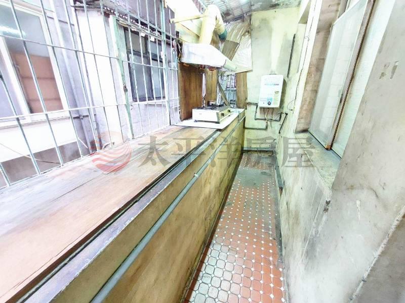 A050-捷運幸福邊間前後陽台3樓,新北市新莊區幸福路