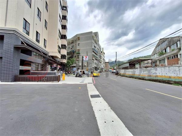 E086-皇盛吉祥全新廠辦,新北市樹林區中山路二段