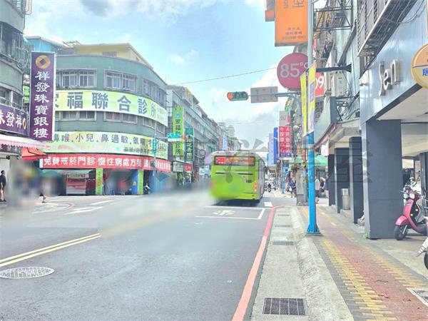 C010-幸福路最夯店面,新北市新莊區幸福路