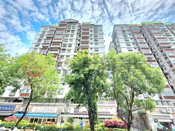 E037-忠孝新村國宅,新北市泰山區辭修路