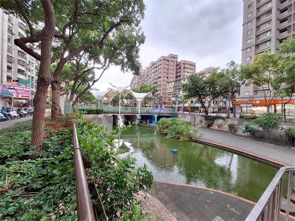 B035-福田皇家綠堤公園1樓,新北市新莊區中華路二段