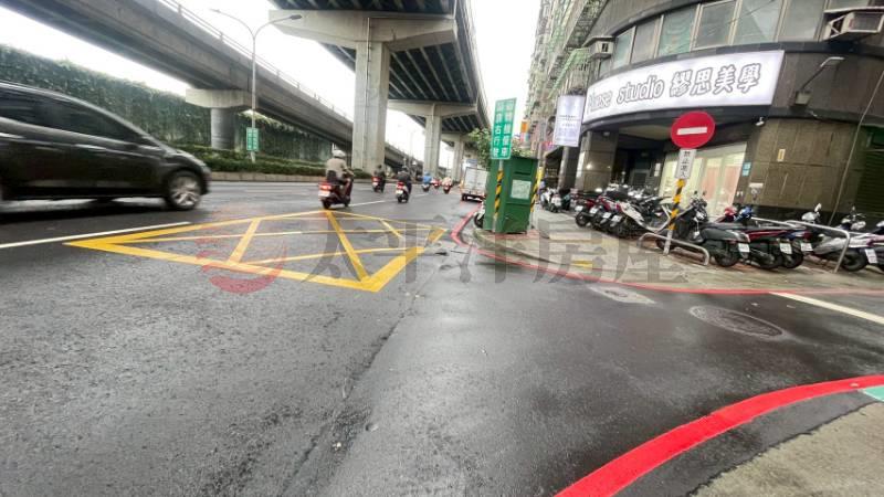 E115-台北橋面寬店面,新北市三重區福德南路