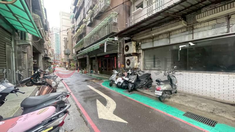 E115-台北橋面寬店面,新北市三重區福德南路