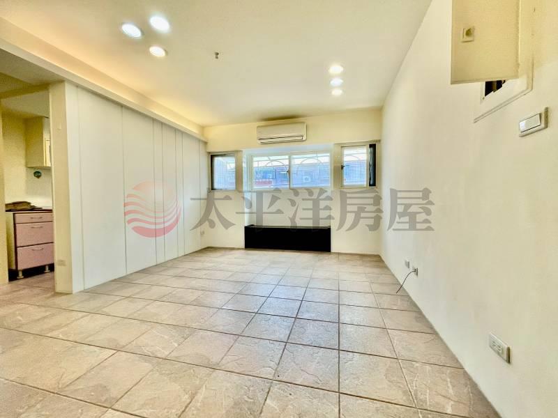 B018-景觀正2房採光屋,新北市新莊區中平路