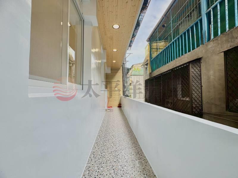 E052-裕民方正美裝3樓,新北市板橋區裕民街