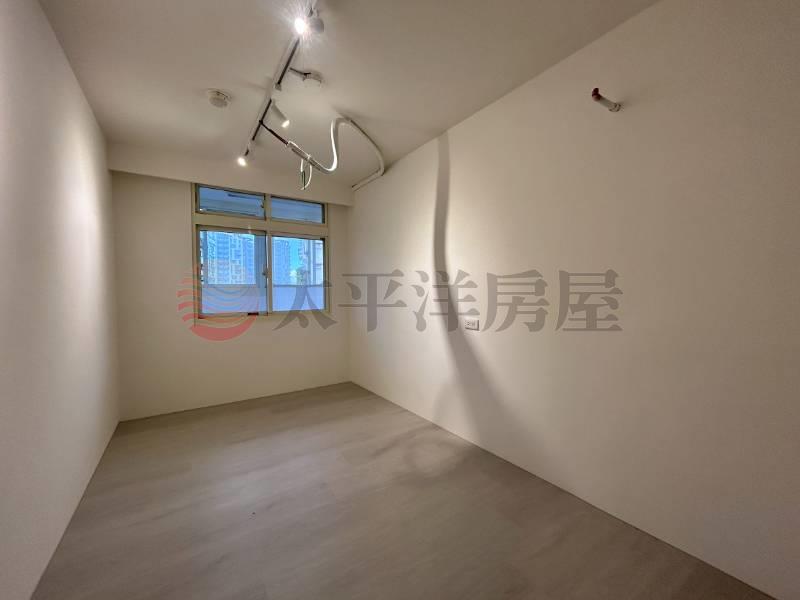 E090-陽光國宅4+1房精品大空間,新北市林口區麗園一街