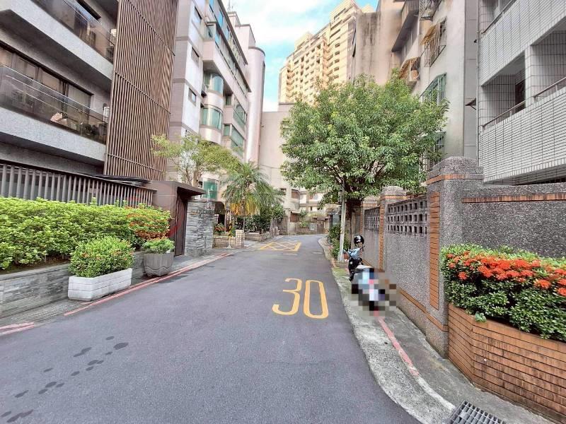 E112-大安泰順庭院1樓住辦,台北市大安區泰順街