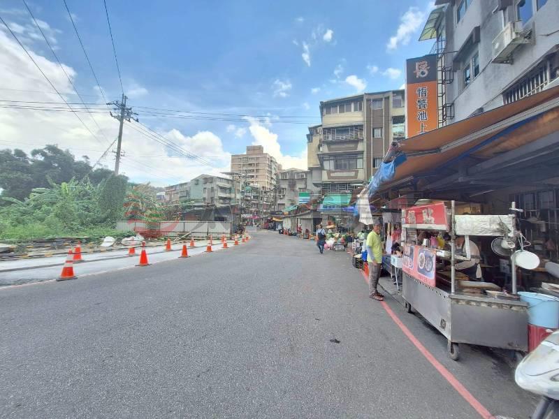 E113-汐止橫科面寬金店面,新北市汐止區橫科路