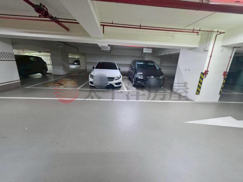 B012-都峰苑挑高好規劃雙車位,新北市新莊區新北大道四段