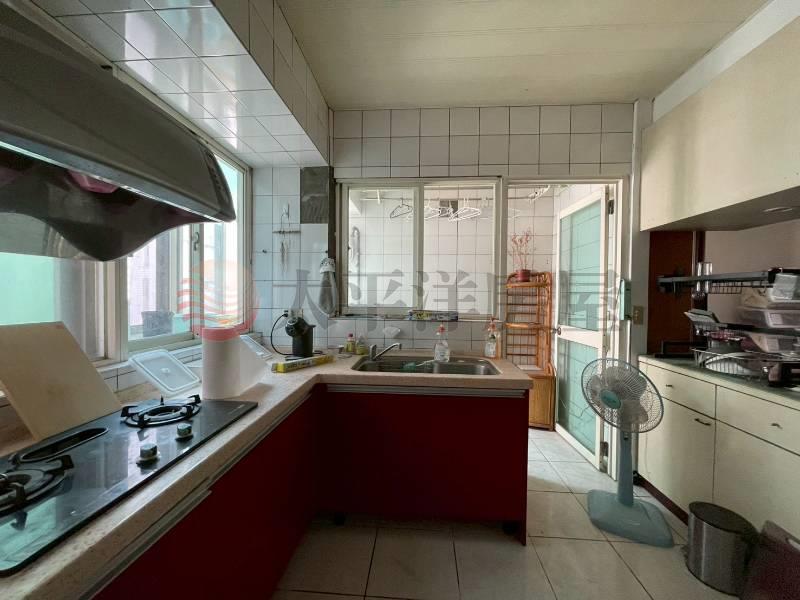 B045-親水公園 景觀房,新北市新莊區中華路二段