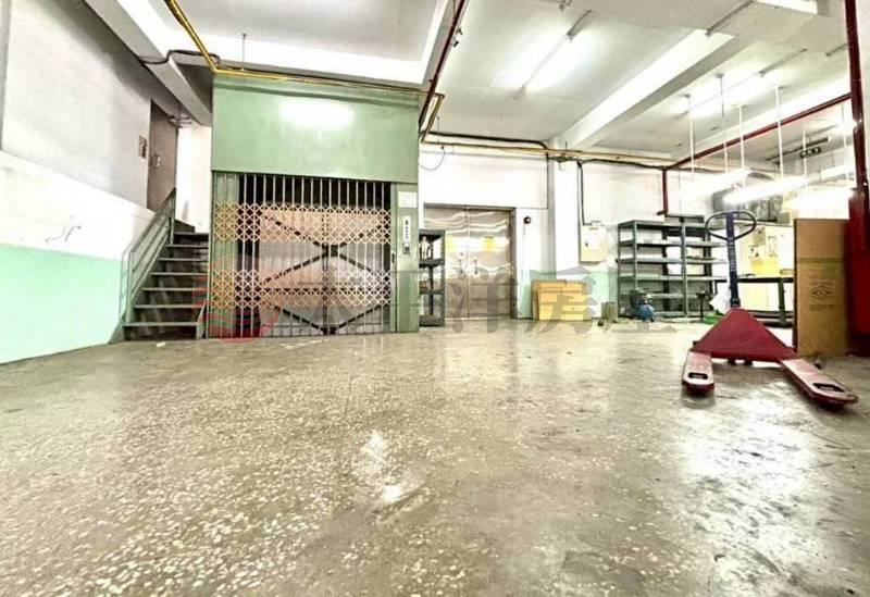 E191獨棟三角窗廠房*近好市多,新北市新莊區建國二路