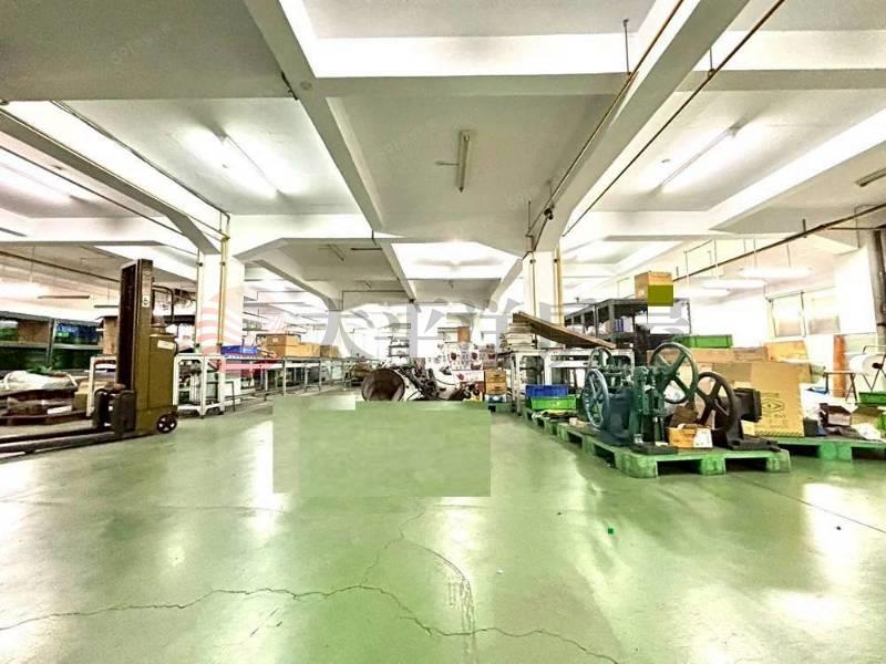 E191獨棟三角窗廠房*近好市多,新北市新莊區建國二路