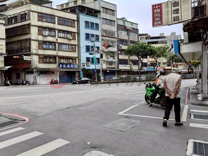 E210菜寮2樓雙寶收租王,新北市三重區大同南路
