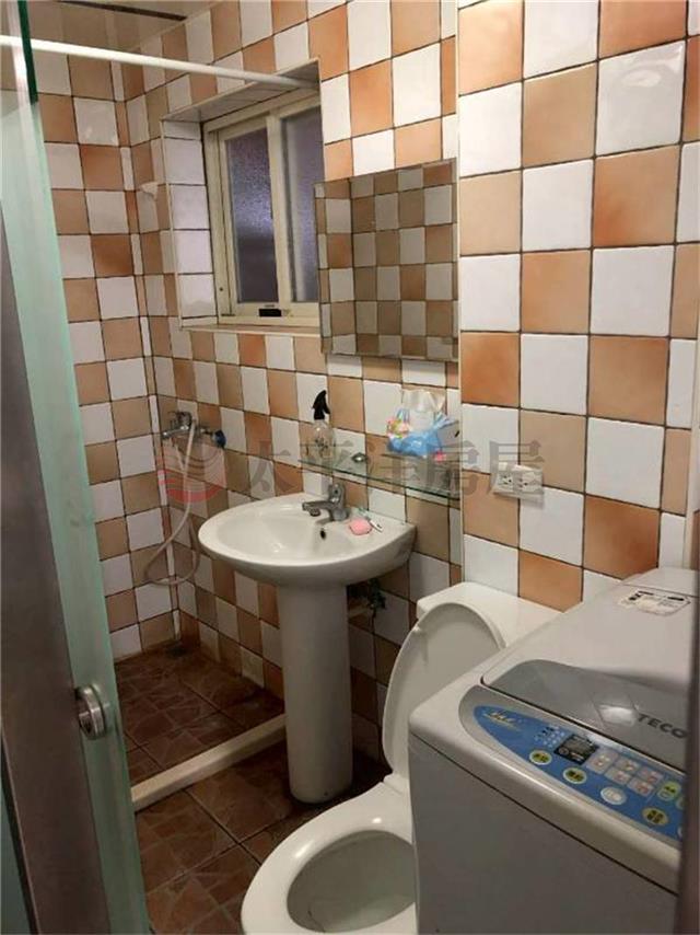 E213菜寮三隻金豬鼎家,新北市三重區大同南路