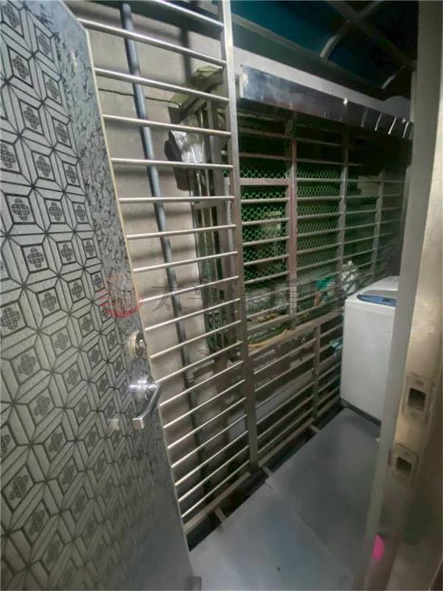 E213菜寮三隻金豬鼎家,新北市三重區大同南路