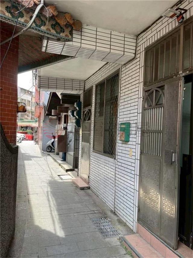 E216金山財神包里收租透天,新北市金山區金包里街