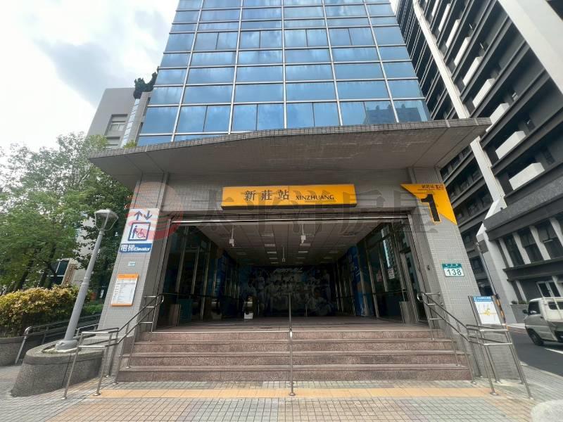C026-名人公園金店面,新北市新莊區公園路