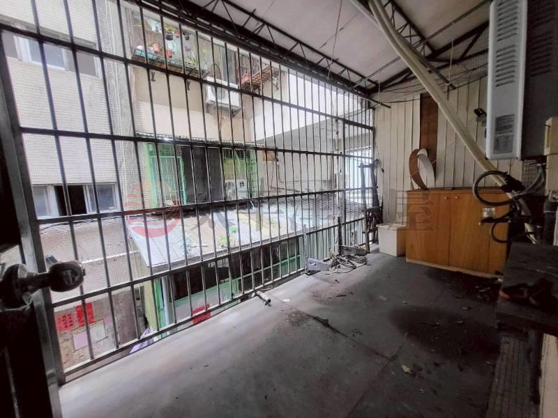 E120-萬華1+2樓可塑4套房,台北市萬華區環河南路二段