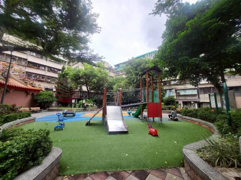 E120-萬華1+2樓可塑4套房,台北市萬華區環河南路二段