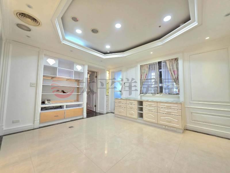 B038-頂峰帝寶美景邊間極品豪宅五房,新北市新莊區思源路