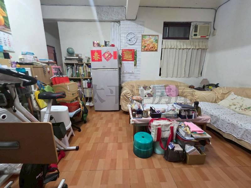 A045-捷運新莊站三樓,新北市新莊區中正路